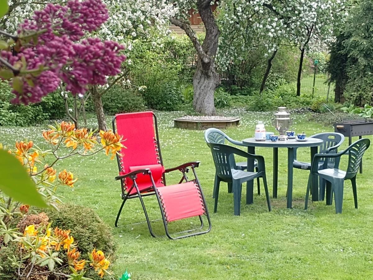 House, Garden & Sauna. Free Parking. Train Stop-200 M. Sea-1 Km. Юрмала Екстер'єр фото