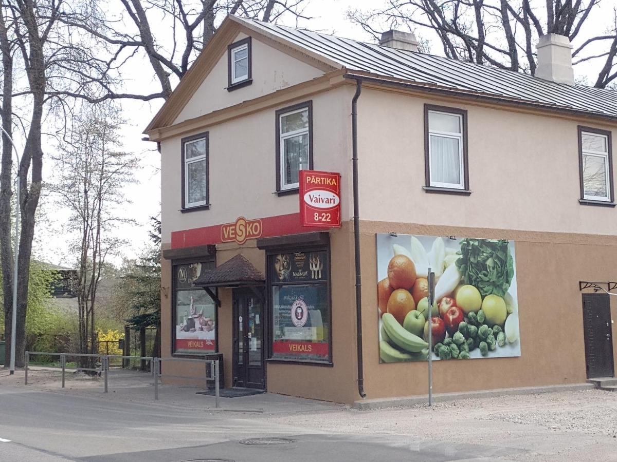 House, Garden & Sauna. Free Parking. Train Stop-200 M. Sea-1 Km. Юрмала Екстер'єр фото